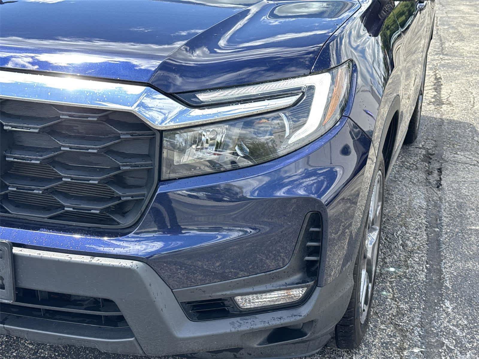 Used 2023 Honda Passport EX-L image 9