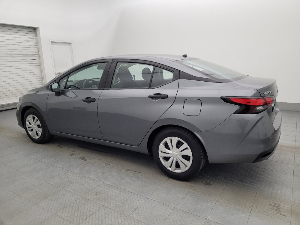 Used 2021 Nissan Versa S image 3