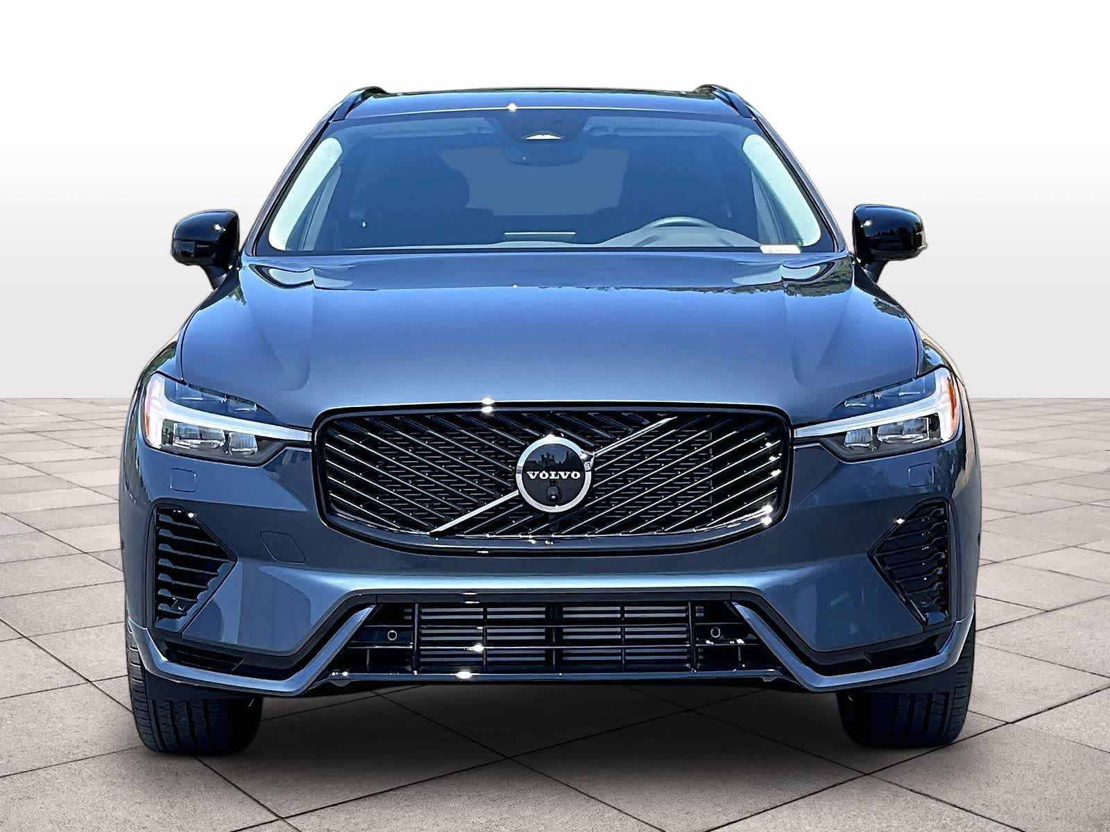 New 2026 Volvo XC60 T8 Plus w/ Climate Package AWD/4WD image 5