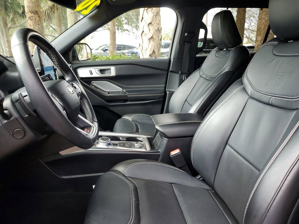 Used 2020 Ford Explorer ST w/ ST Street Pack image 21