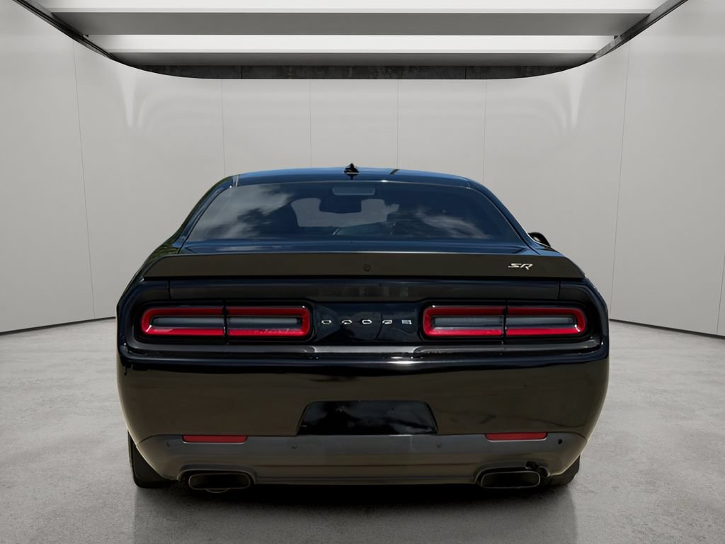 Used 2016 Dodge Challenger SRT Hellcat RWD image 5