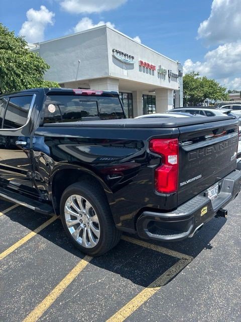 Used 2020 Chevrolet Silverado 1500 High Country w/ Technology Package AWD/4WD image 13