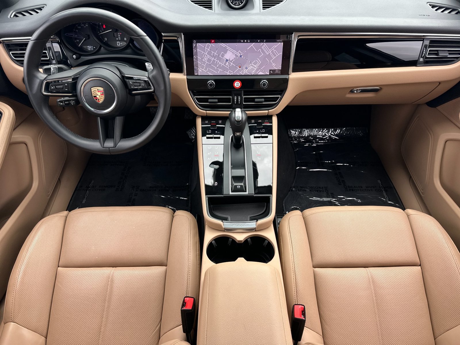 Certified 2026 Porsche Macan AWD/4WD image 6