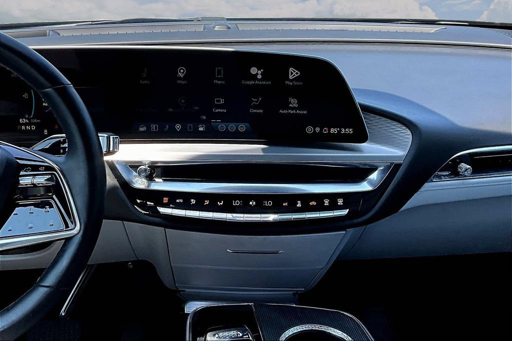 Used 2024 Cadillac Lyriq Luxury RWD image 9