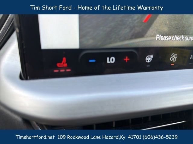 Used 2024 Ford Escape Platinum AWD/4WD image 16