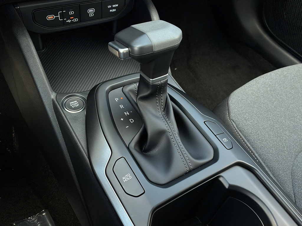 New 2026 Kia K4 FWD image 24