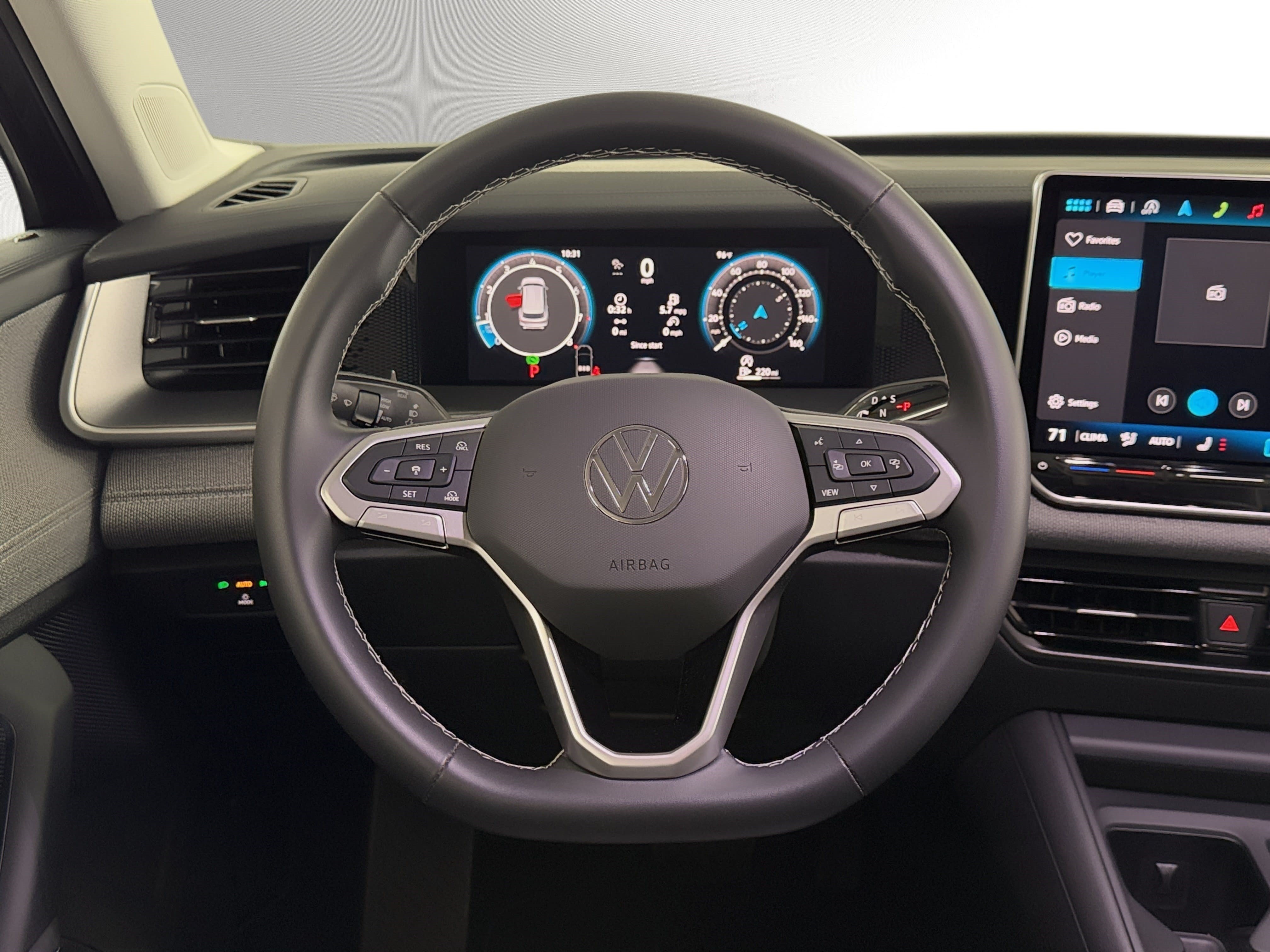 Used 2025 Volkswagen Tiguan S FWD image 20