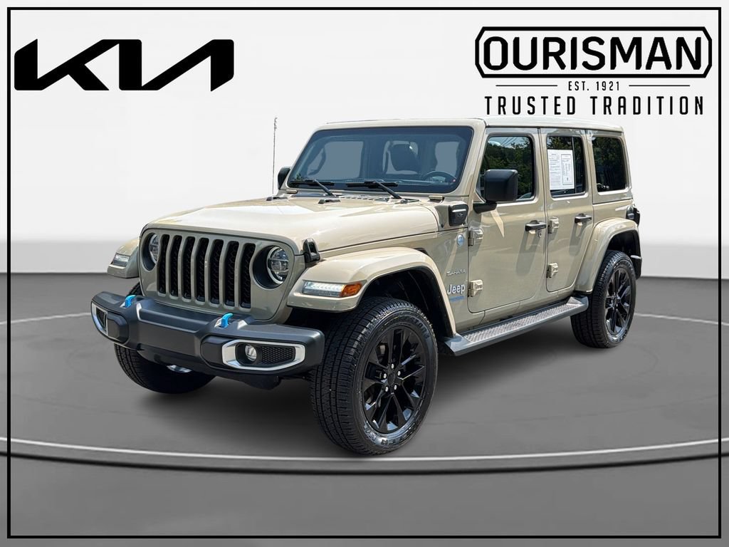 Used 2022 Jeep Wrangler Unlimited Sahara AWD/4WD image 2