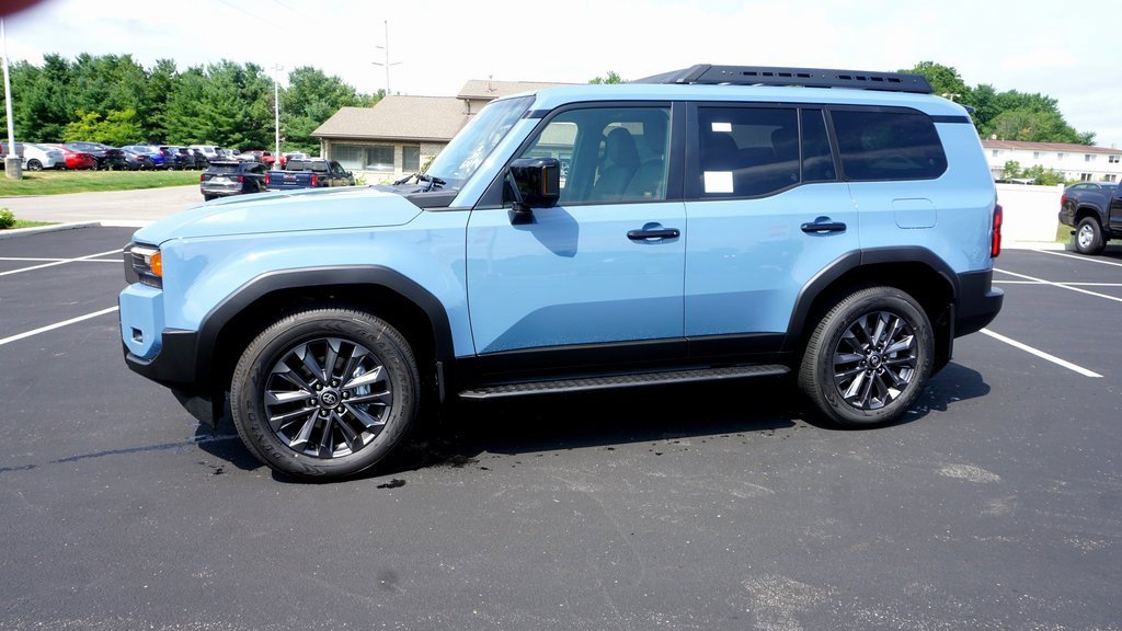 New 2025 Toyota Land Cruiser image 2