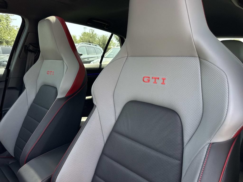 Used 2024 Volkswagen GTI SE FWD image 24