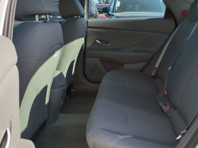 New 2026 Hyundai Elantra SE FWD image 12