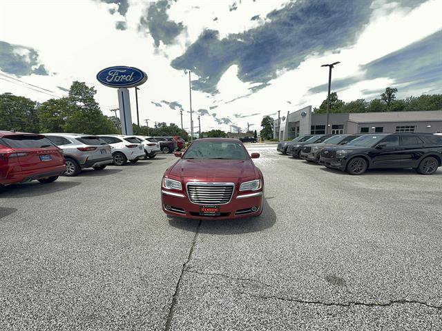 Used 2014 Chrysler 300 AWD w/ Driver Convenience Group image 11