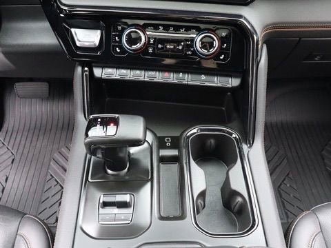 Used 2025 GMC Sierra 1500 AT4 w/ AT4 Premium Package image 33