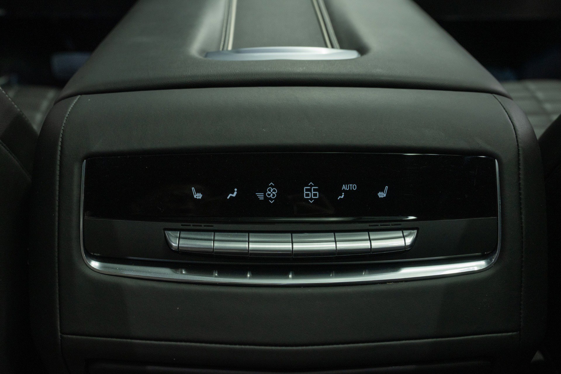 Used 2025 Cadillac Escalade ESV Sport Platinum image 41