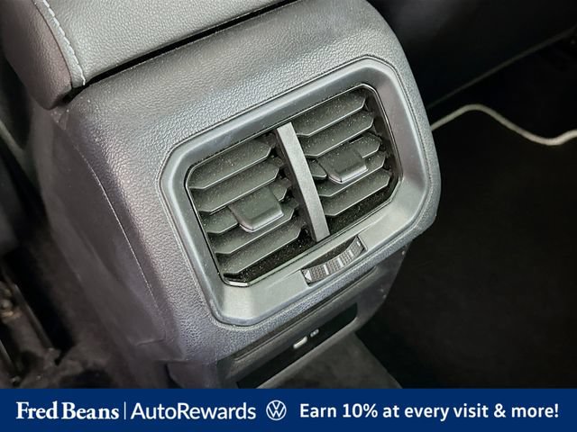 Used 2023 Volkswagen Taos SE w/ Panoramic Sunroof Package AWD/4WD image 31