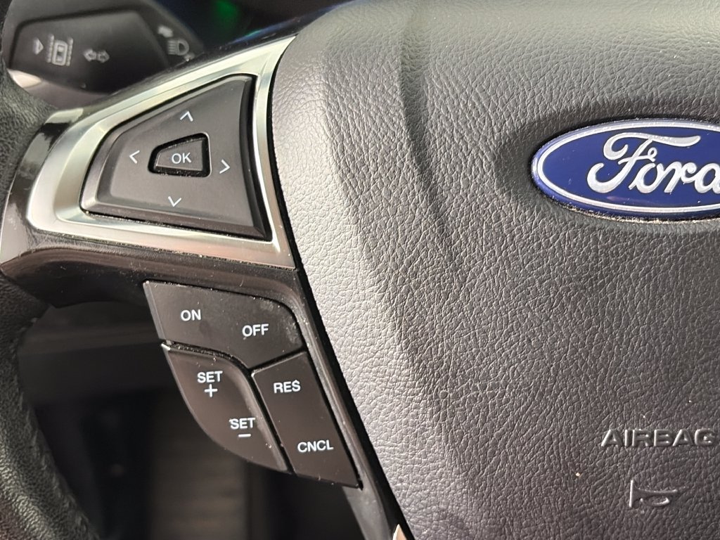 Used 2024 Ford Edge SEL AWD/4WD image 17