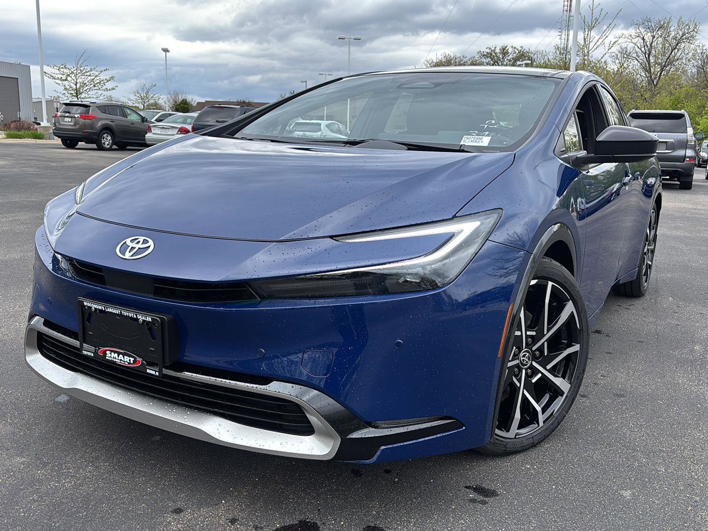 New 2026 Toyota Prius Plug-In Hybrid FWD image 7