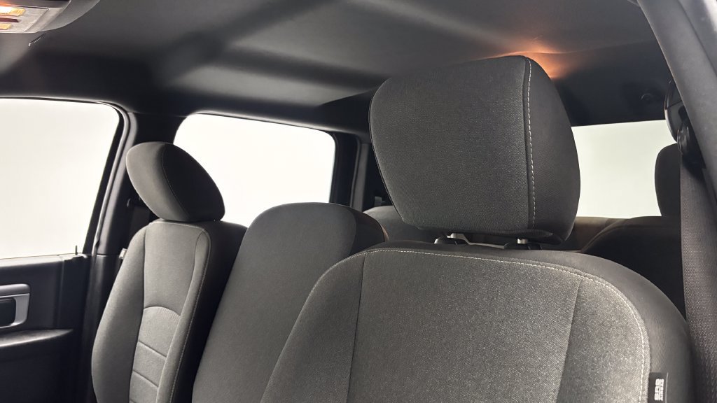 Used 2024 RAM 1500 Warlock AWD/4WD image 15