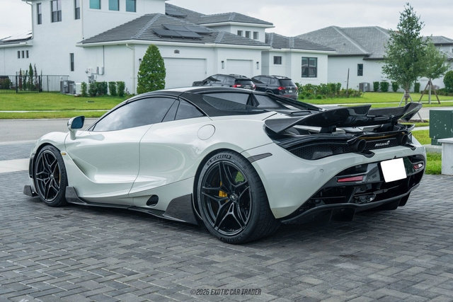 Used 2020 McLaren 720S Performance RWD image 16