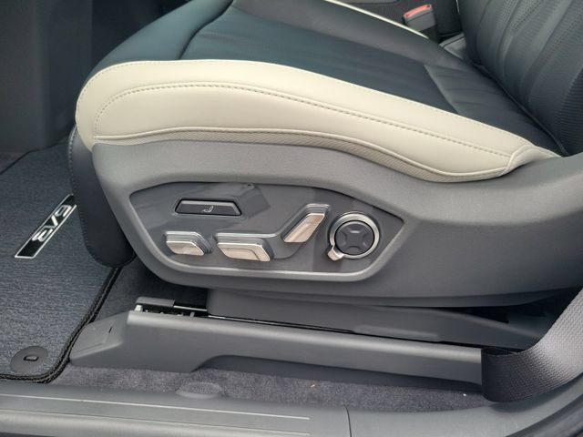 New 2026 Kia EV9 GT-Line AWD/4WD image 16