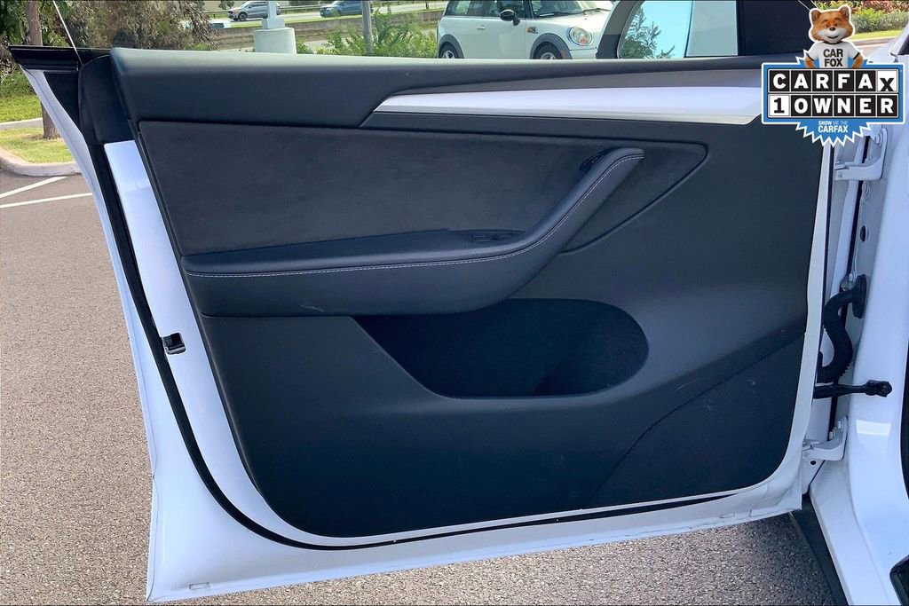 Used 2023 Tesla Model Y Performance image 21