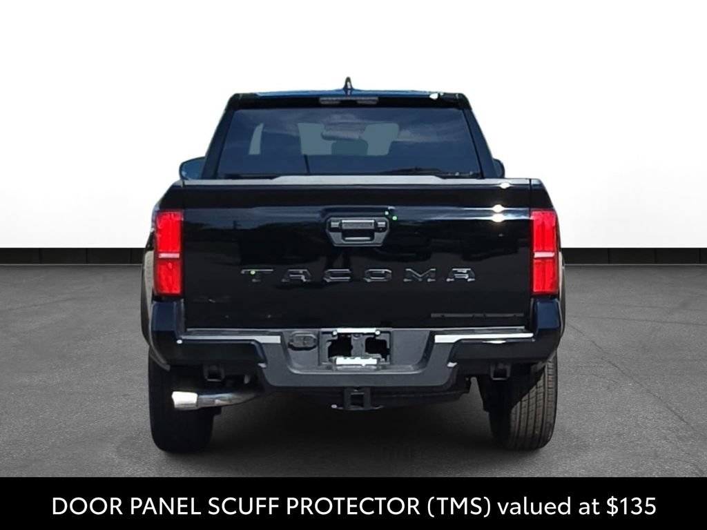 Used 2025 Toyota Tacoma TRD Sport AWD/4WD image 6