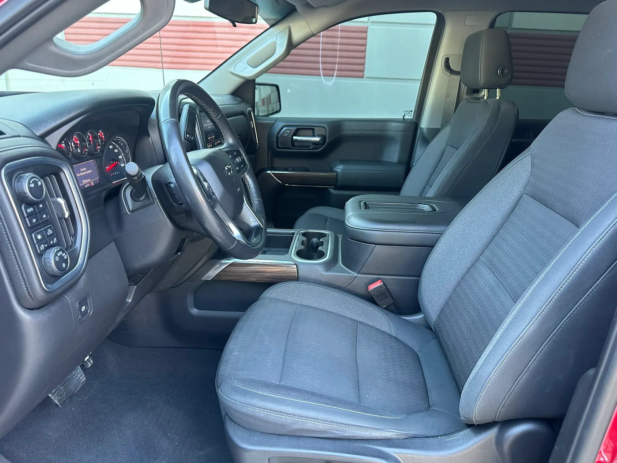 Used 2019 Chevrolet Silverado 1500 RST AWD/4WD image 17