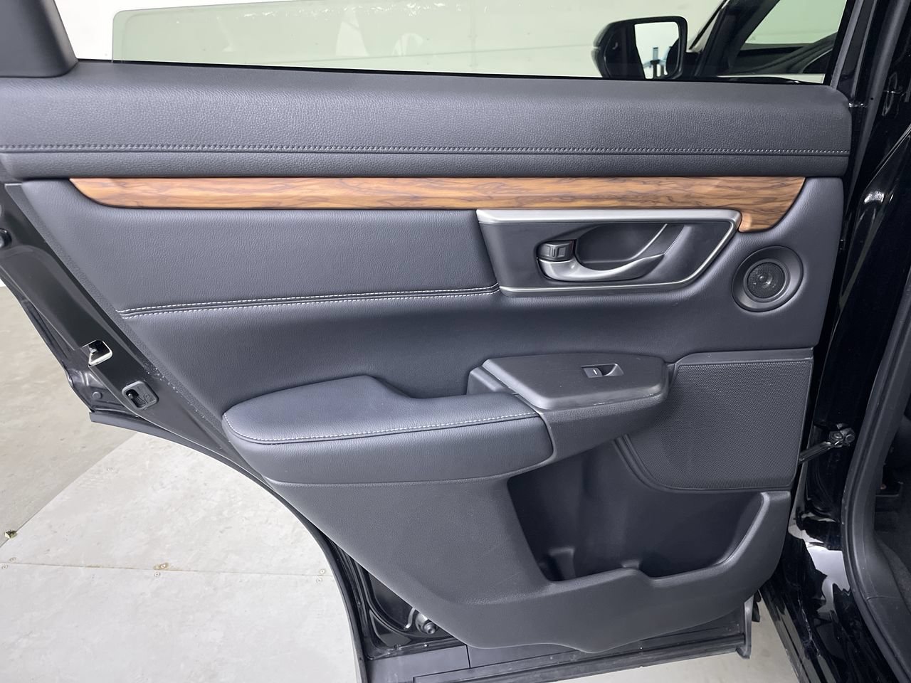 Used 2019 Honda CR-V Touring image 21