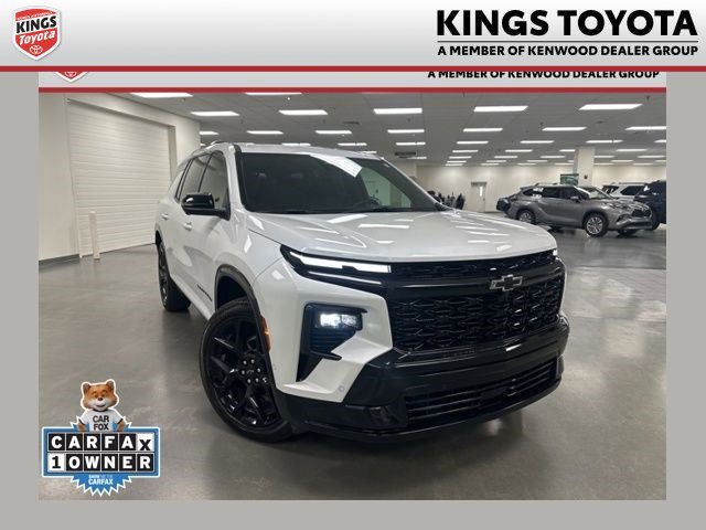 Used 2024 Chevrolet Traverse RS w/ LPO, Floor Liner Package AWD/4WD image 1