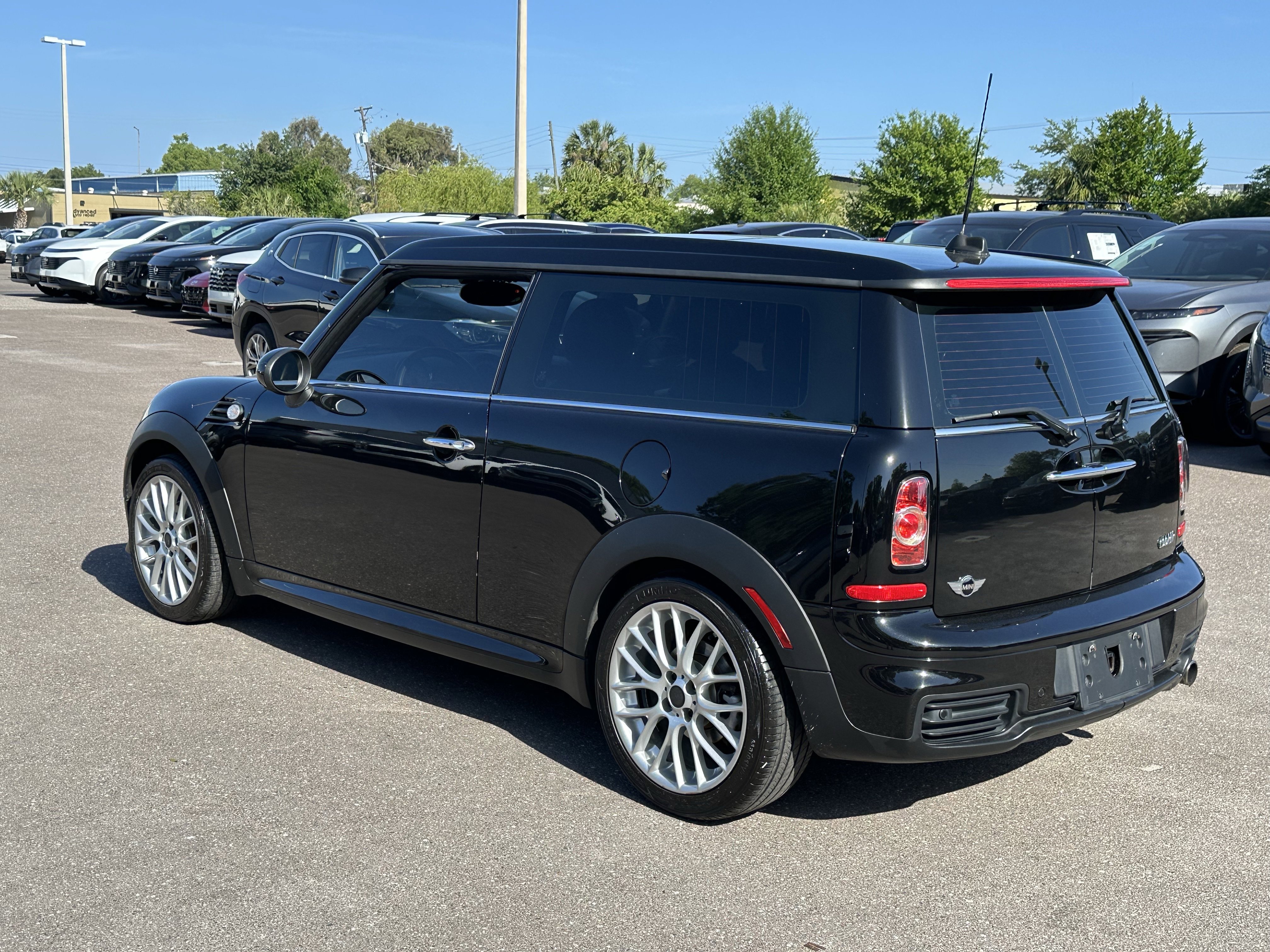 Used 2014 MINI Cooper Clubman image 4