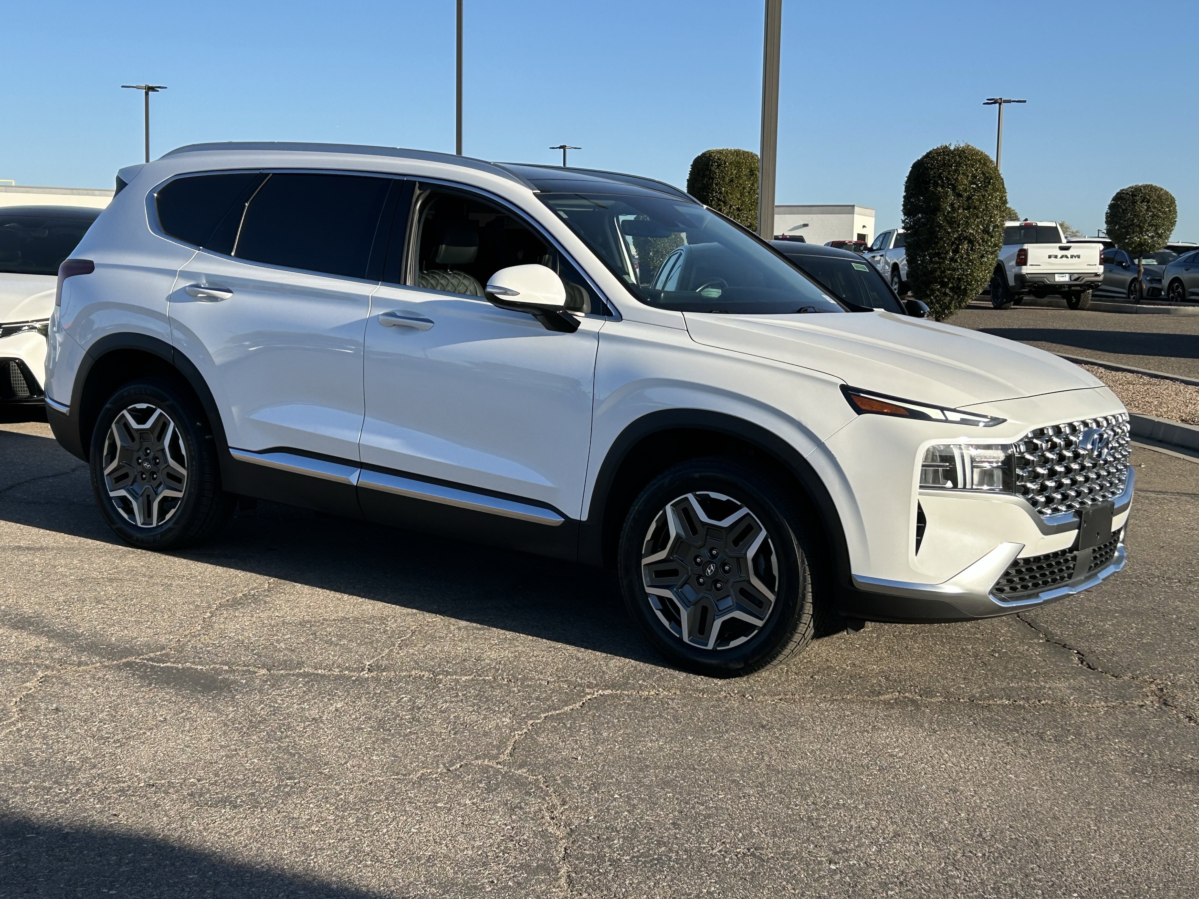 Used 2022 Hyundai Santa Fe SEL Premium image 7