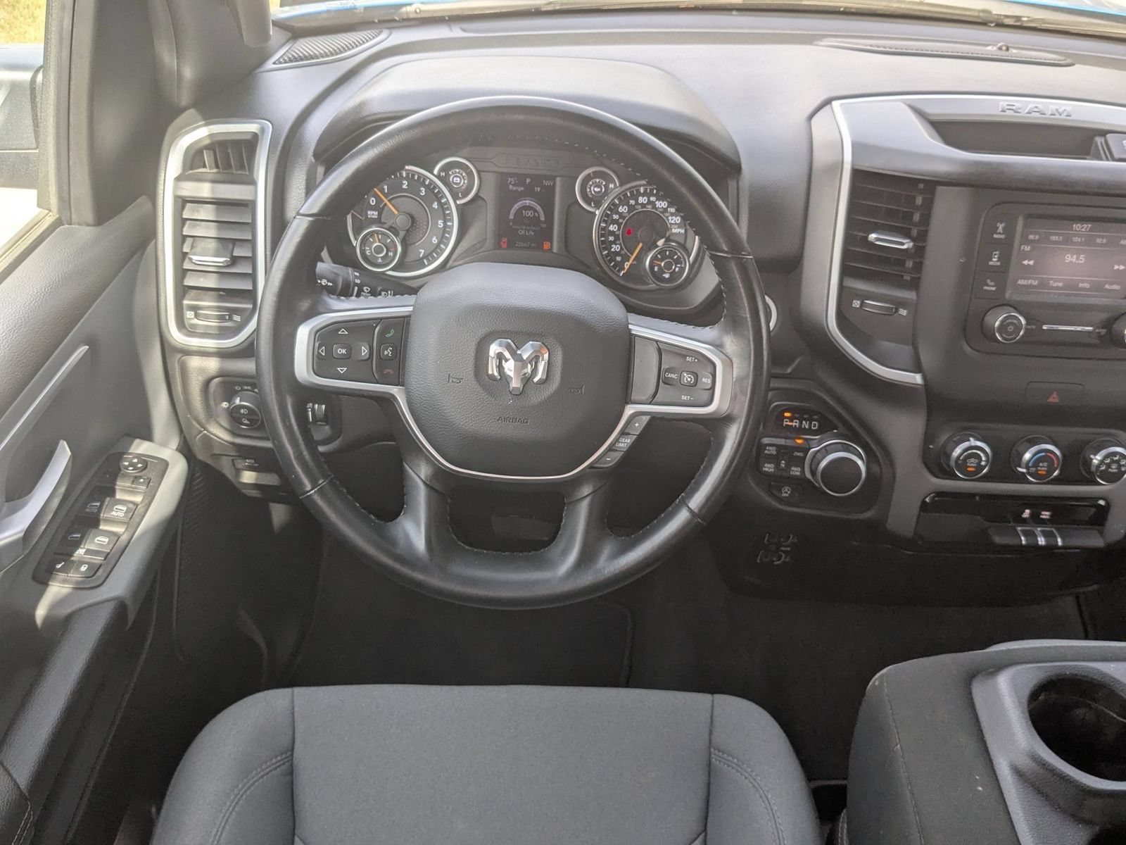 Used 2022 RAM 1500 Big Horn AWD/4WD image 29