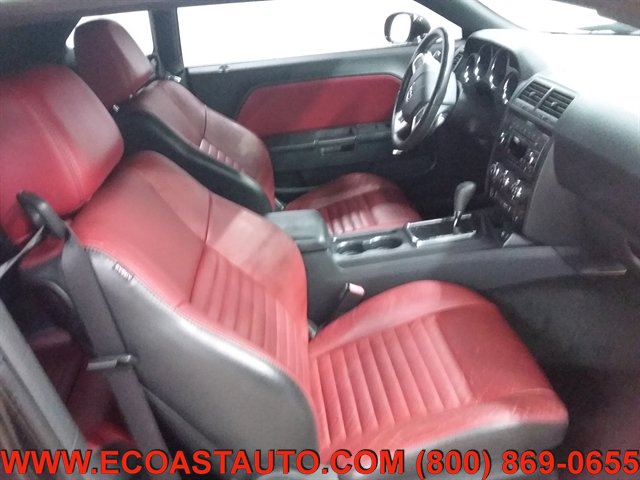 Used 2013 Dodge Challenger SXT RWD image 14