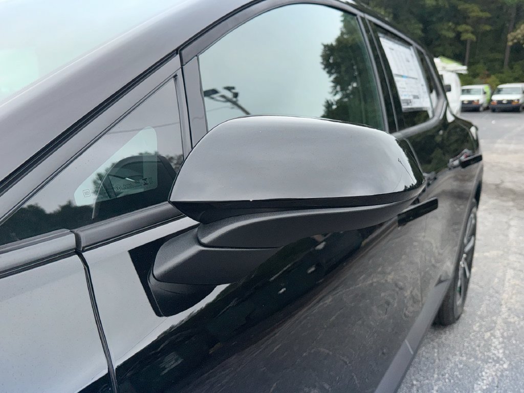 New 2026 Chevrolet Equinox EV LT FWD image 11