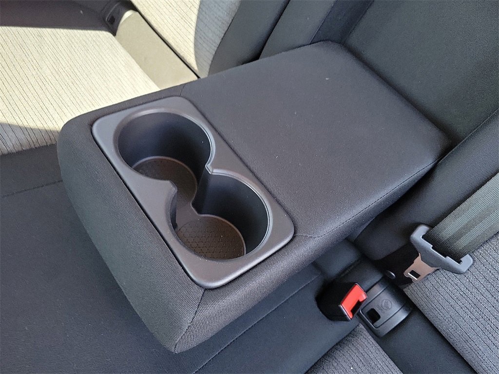 Used 2021 Nissan Rogue SV image 19