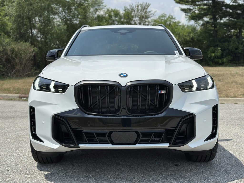 New 2026 BMW X5 M60i w/ Executive Package image 2