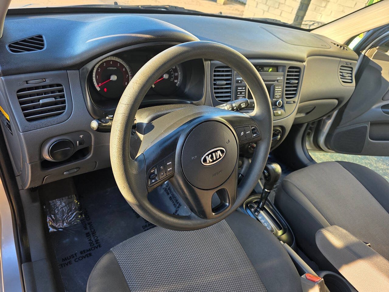 Used 2010 Kia Rio5 w/ Value Pkg FWD image 21
