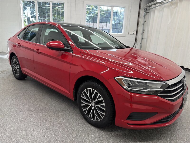 Used 2019 Volkswagen Jetta SE FWD image 3
