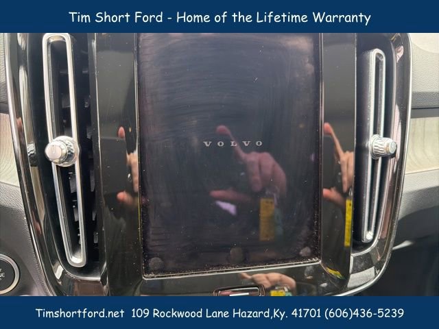 Used 2023 Volvo XC40 B5 Plus w/ Protection Package Premier image 10