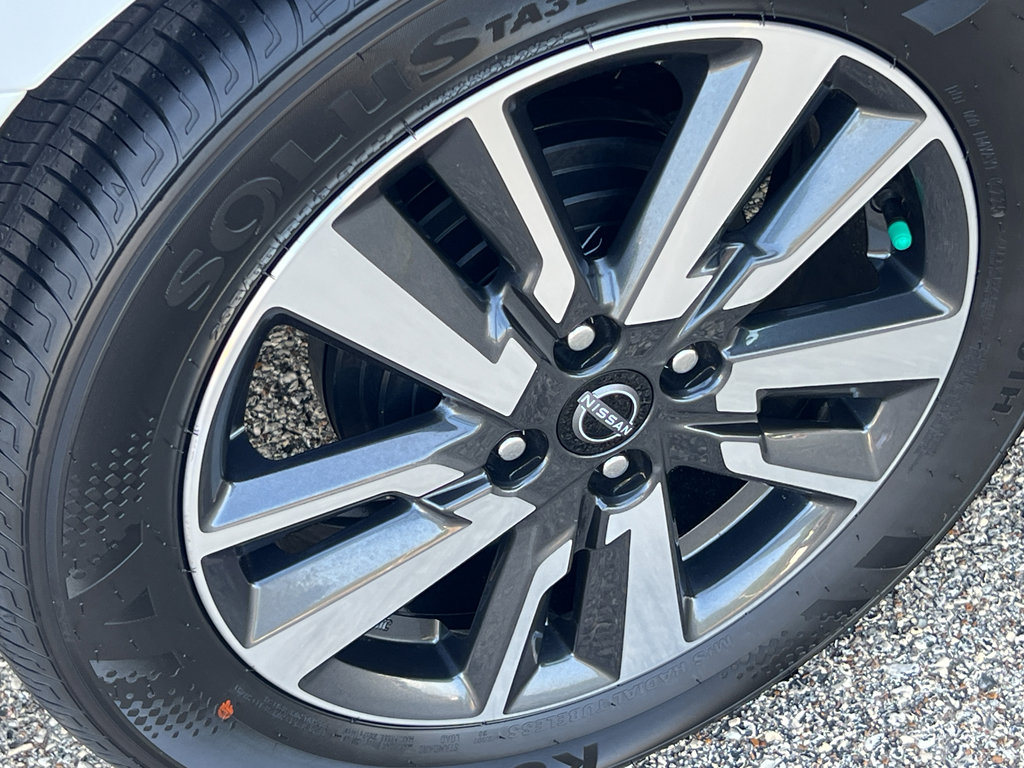 New 2025 Nissan Versa SV w/ Trunk Package image 14