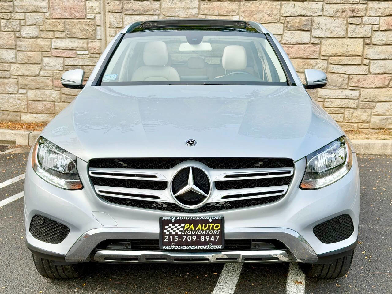 Used 2018 Mercedes-Benz GLC 300 4MATIC image 27