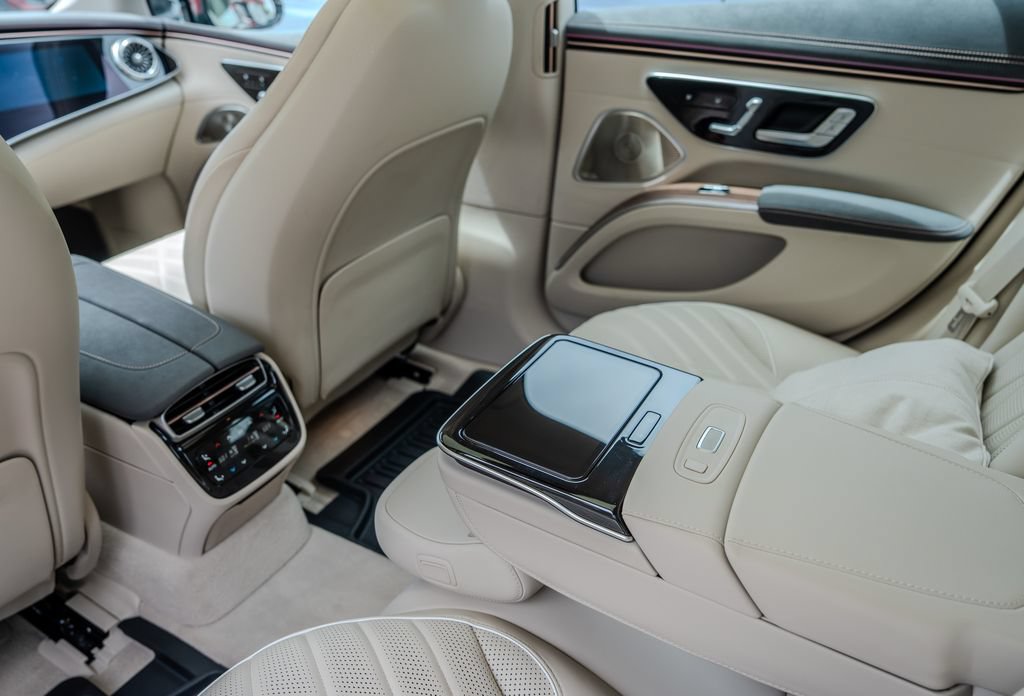 Used 2023 Mercedes-Benz EQS 580 4MATIC Sedan image 20