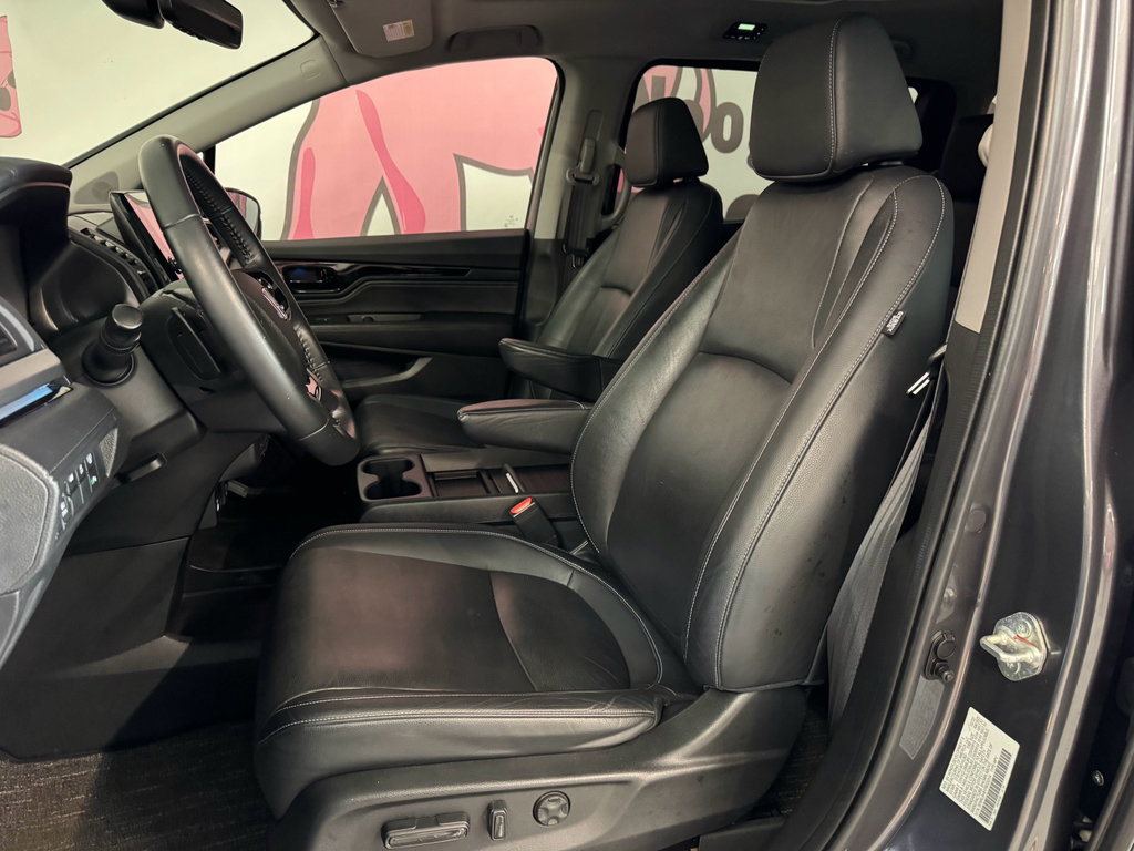 Used 2023 Honda Odyssey Touring image 17