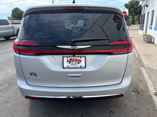 New 2026 Chrysler Pacifica Select image 7