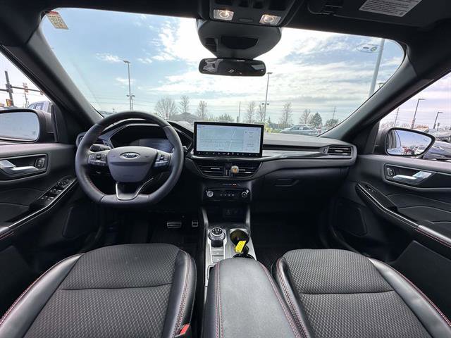 Used 2024 Ford Escape ST-Line w/ Tech Pack #1 AWD/4WD image 14