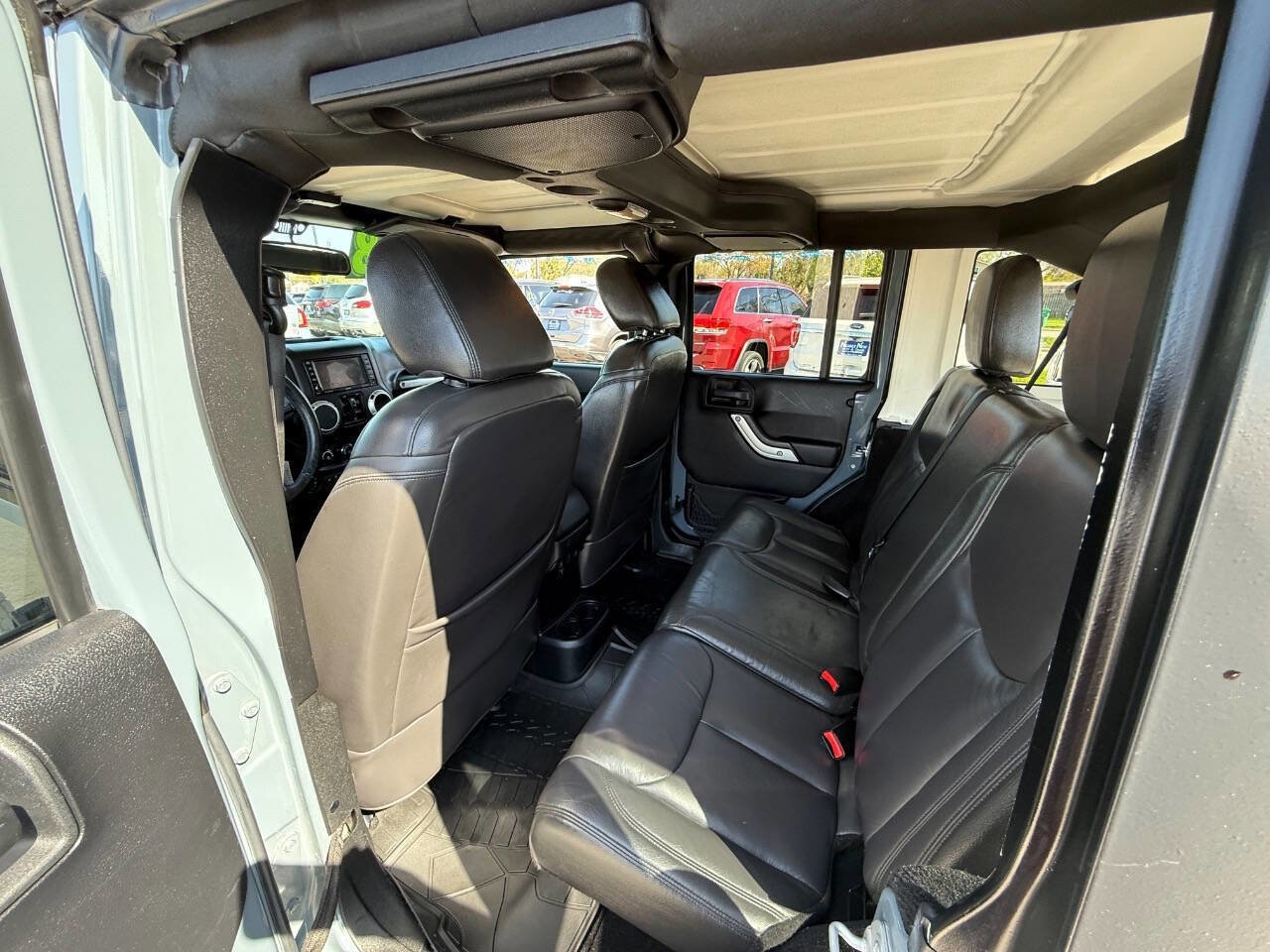 Used 2015 Jeep Wrangler Unlimited Sahara w/ Katzkin Premium Leather Group AWD/4WD image 10