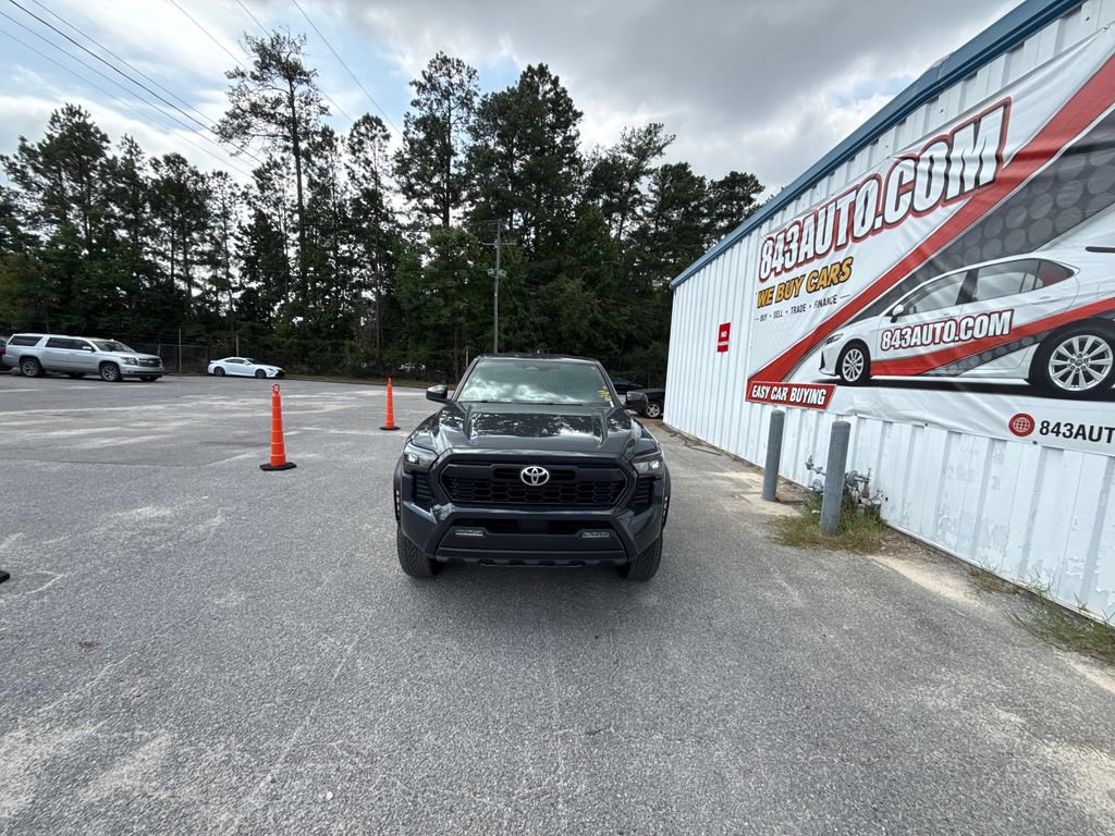 Used 2024 Toyota Tacoma TRD Off-Road AWD/4WD image 3