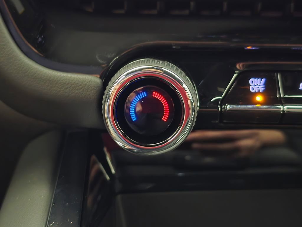 New 2026 Chevrolet Suburban LT w/ Comfort Package image 19