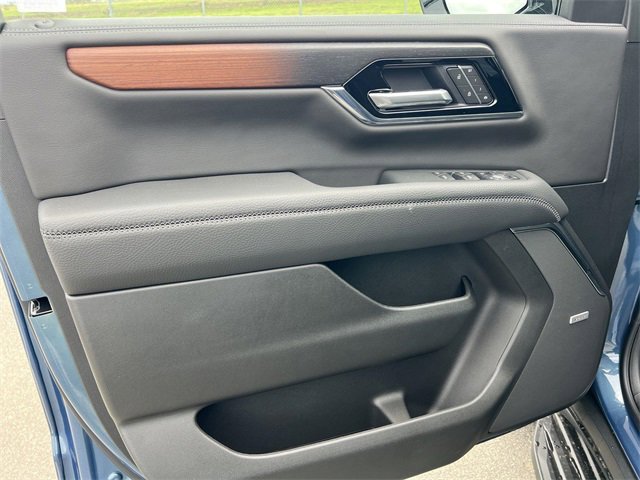 New 2026 GMC Yukon XL Denali image 10