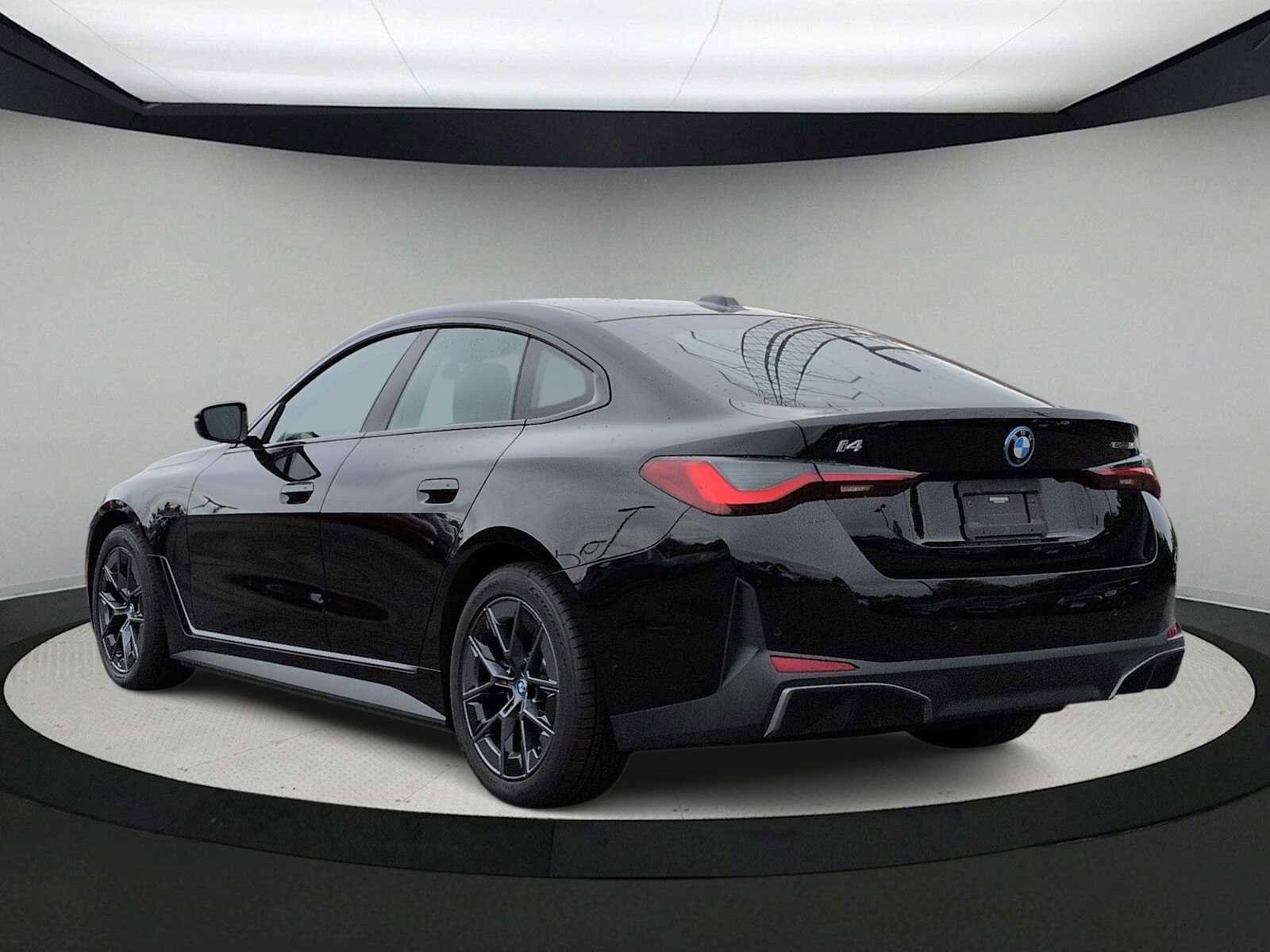 Certified 2023 BMW i4 eDrive35 RWD image 6